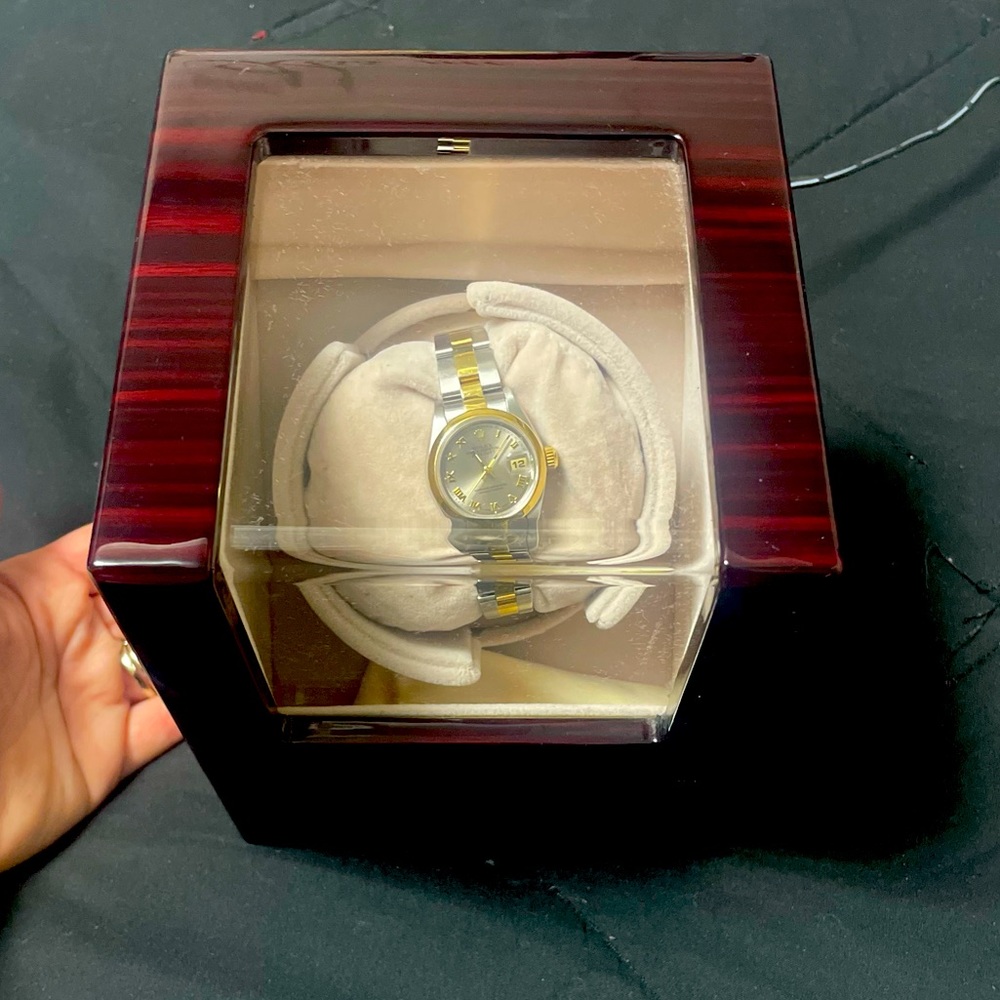 Single watch winder